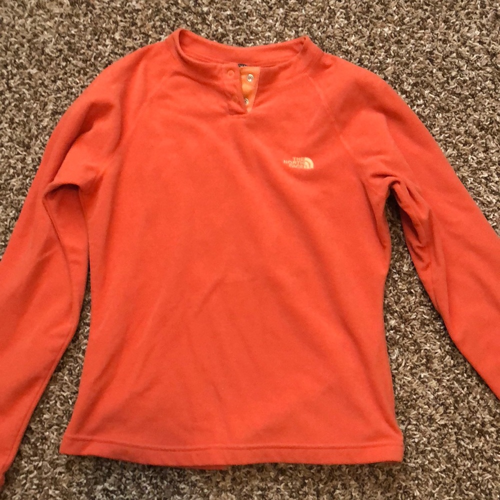 Fleece 2 button pullover North Face, like new!